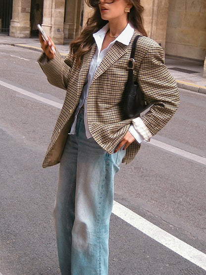 Blazer Camila à carreaux élégants
